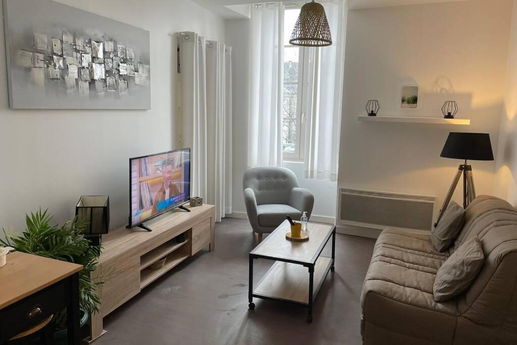 logement entier 33 m2 à Pau Extérieur photo